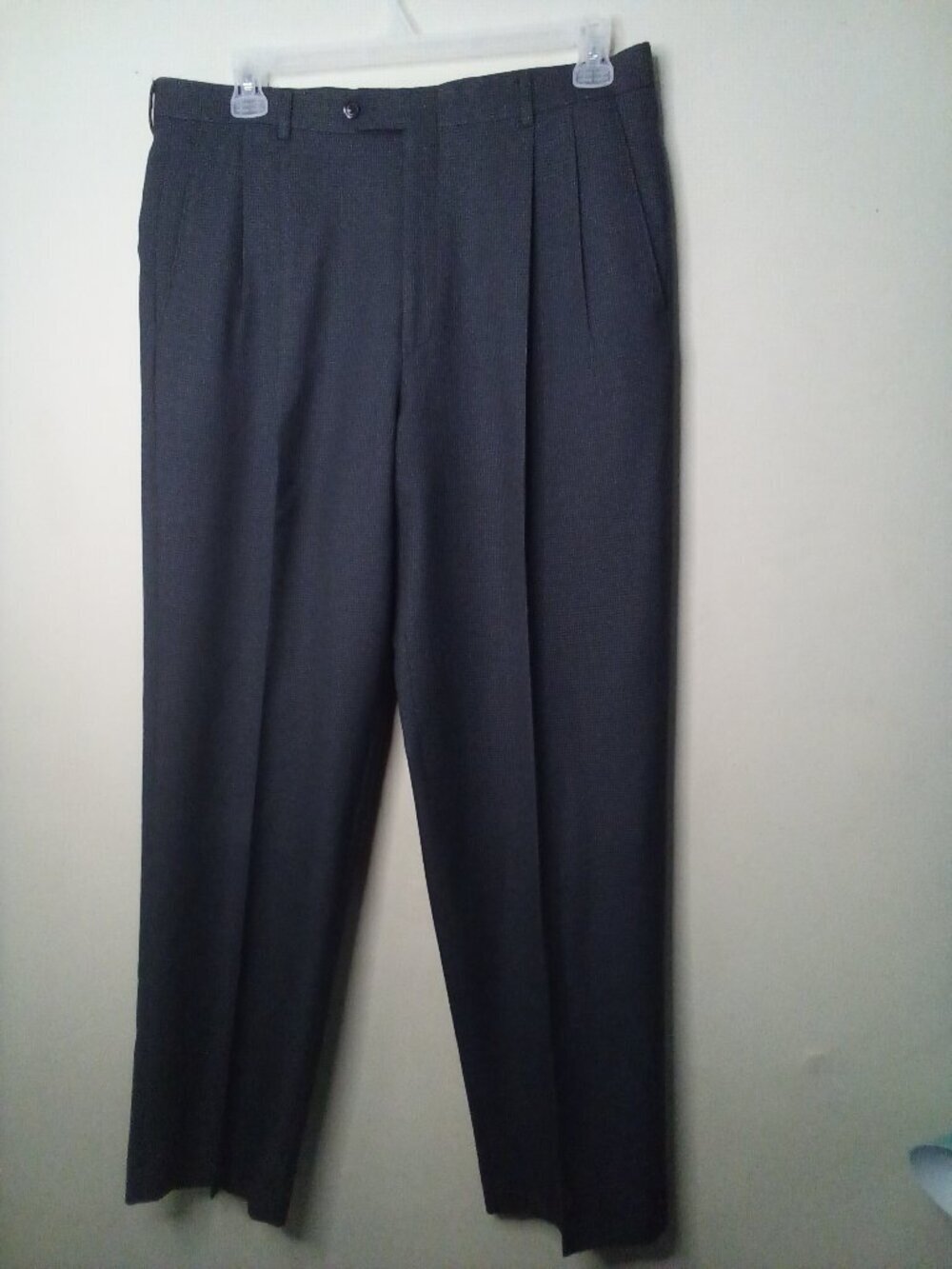 Hart Schaffner Marx Pants Men 34 x 31 Pleats Trousers Check Gray